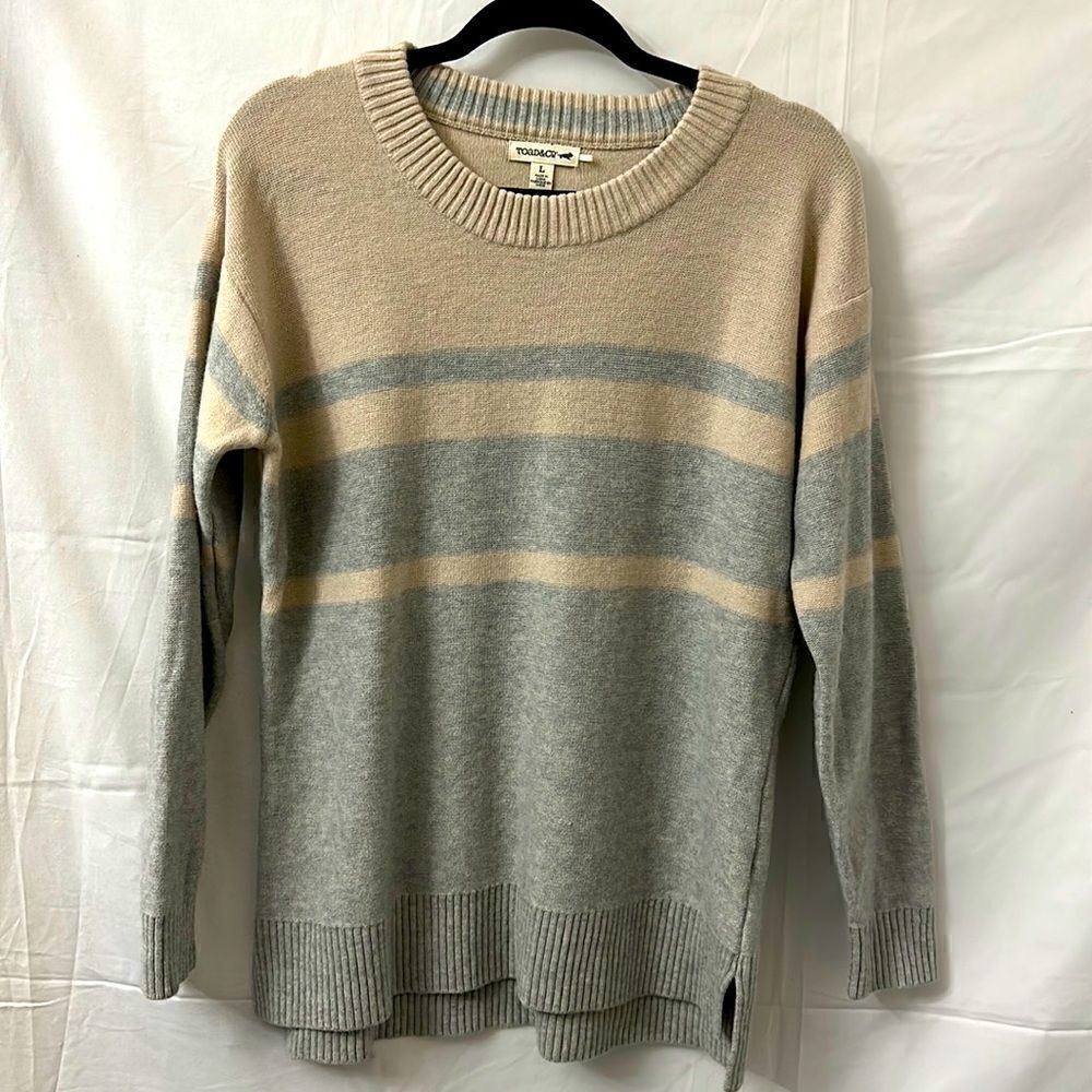 Toad and Co women’s long sleeve sweater size L